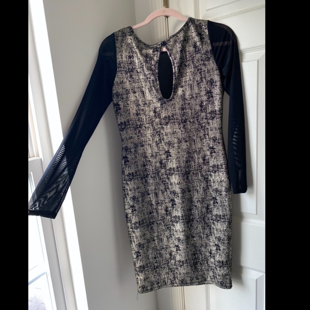 Dress - Picture 2 of 3